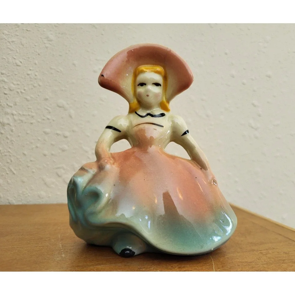 Vintage Pottery Victorian Girl Lady Head Vase Handpainted Small Figural‎ Planter
